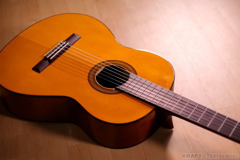 Yamaha Cg102 Nylon String Classical Guitar